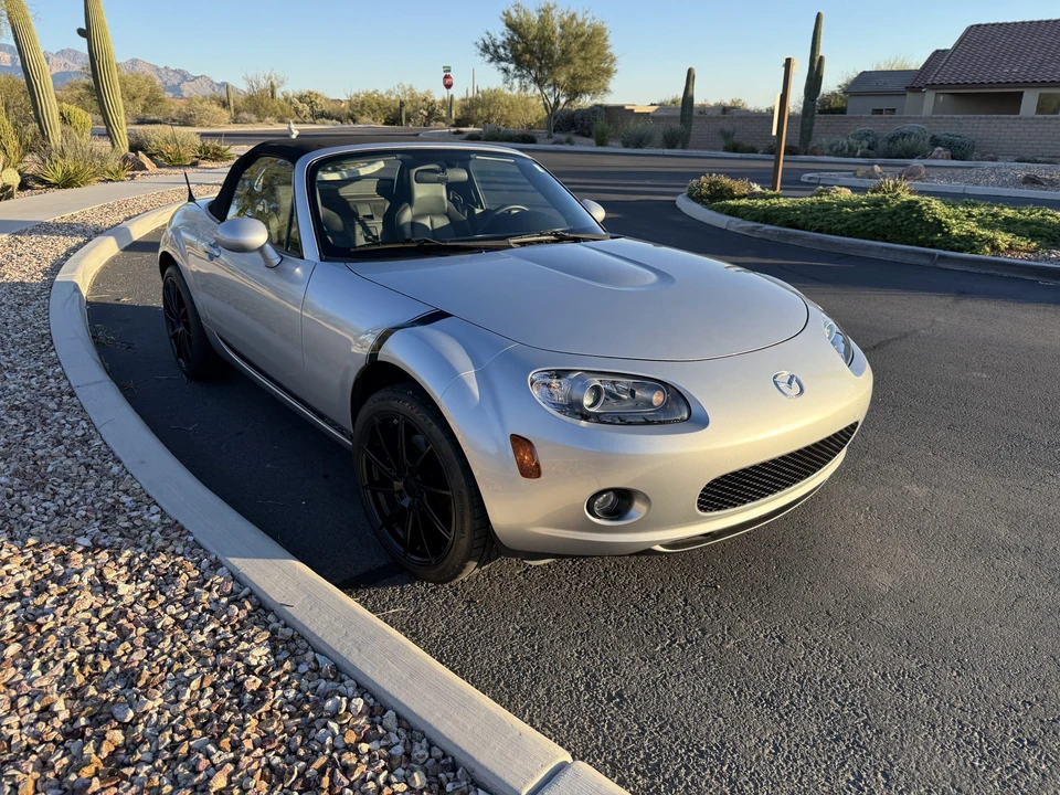 2008 Mazda NC MX-5 Miata - Image 15 of 31