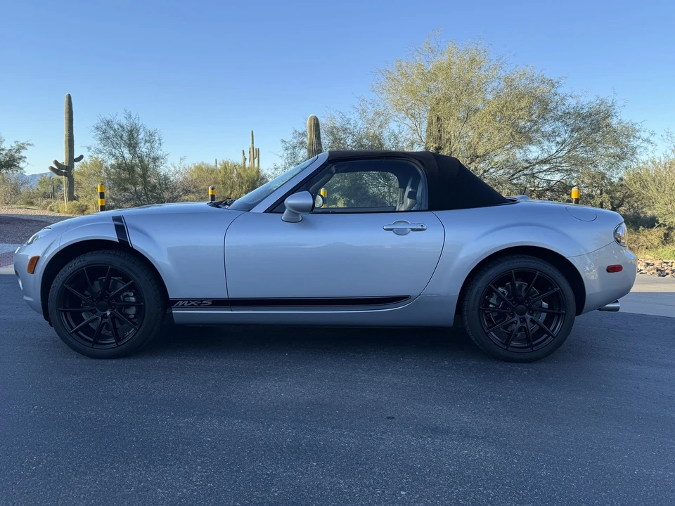 2008 Mazda NC MX-5 Miata - Image 6 of 31