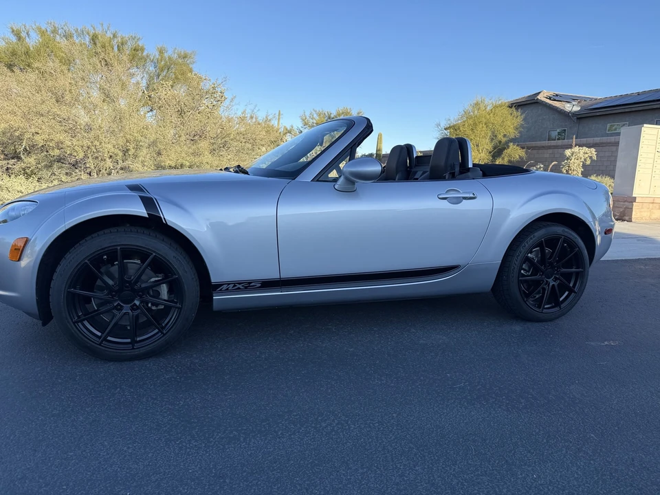 2008 Mazda NC MX-5 Miata - Image 5 of 31