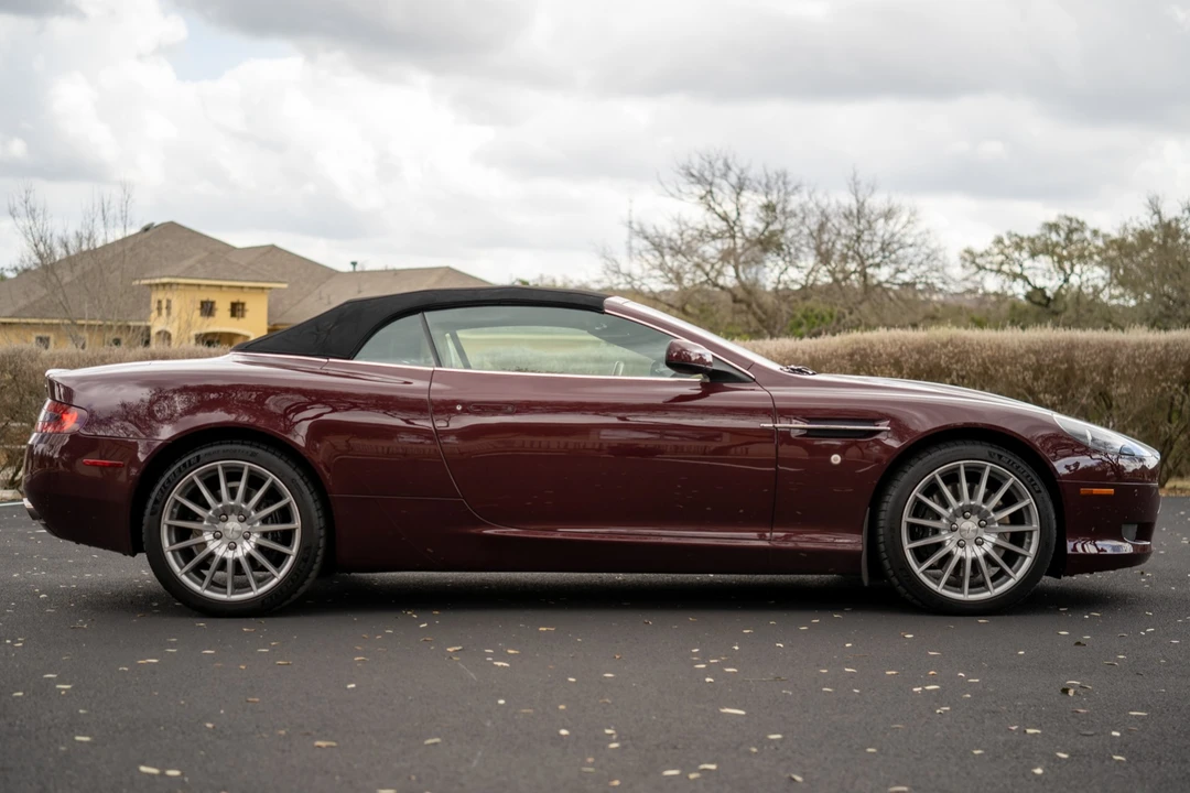 2009 Aston Martin DB9 - Image 29 of 31