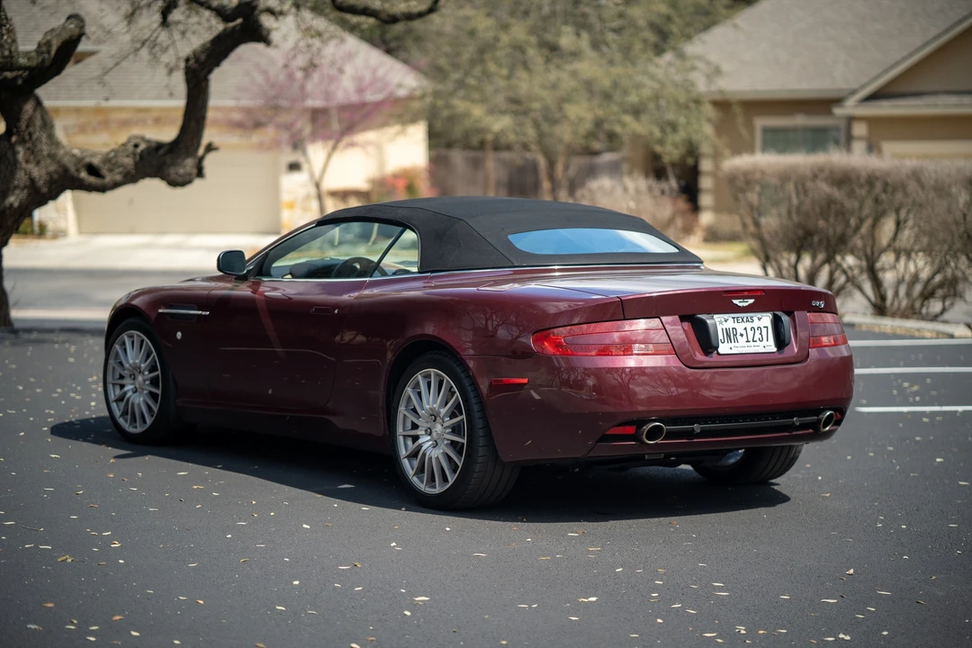 2009 Aston Martin DB9 - Image 17 of 31