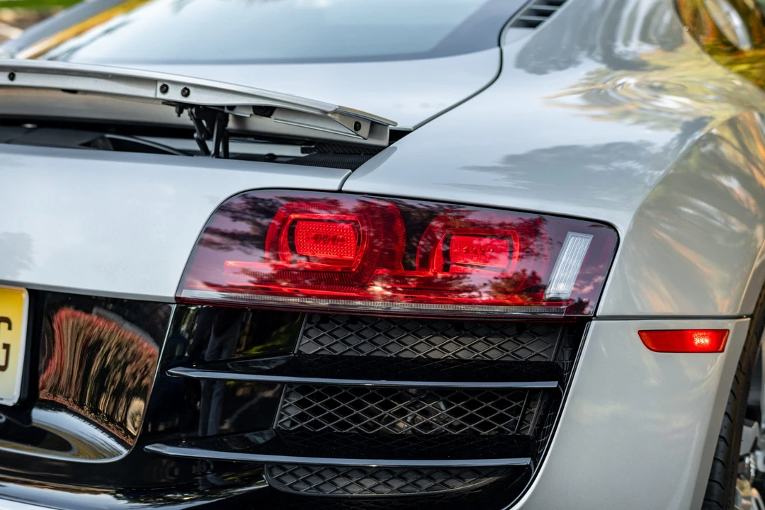 2009 Audi 42 R8 - Image 14 of 31
