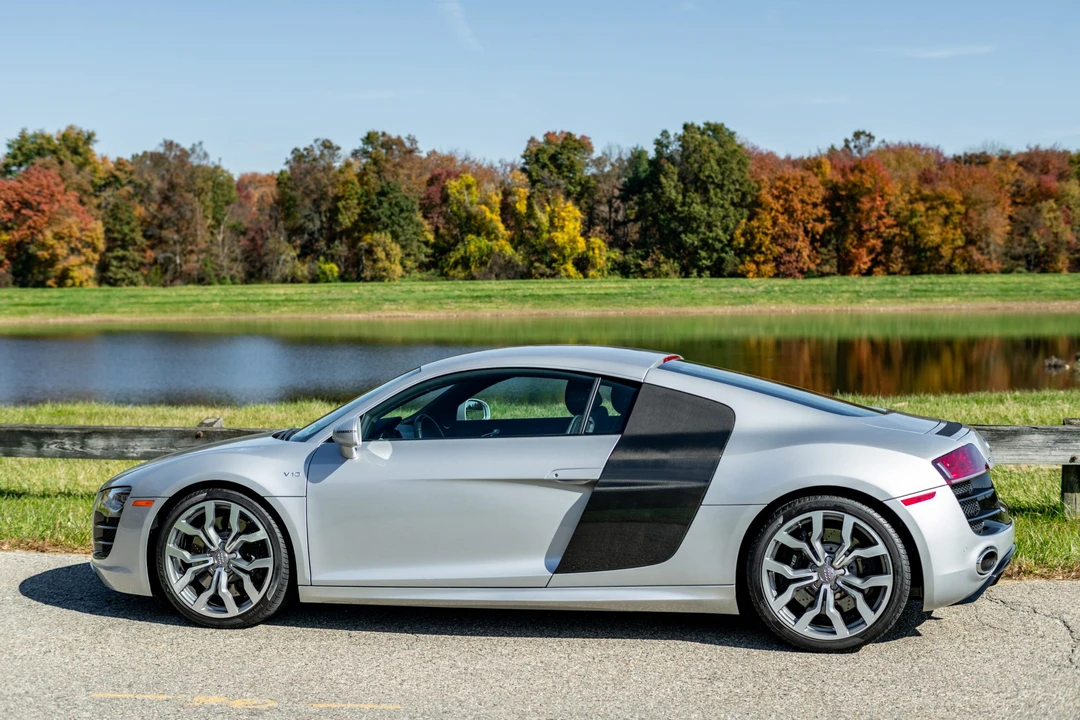 2009 Audi 42 R8 - Image 8 of 31