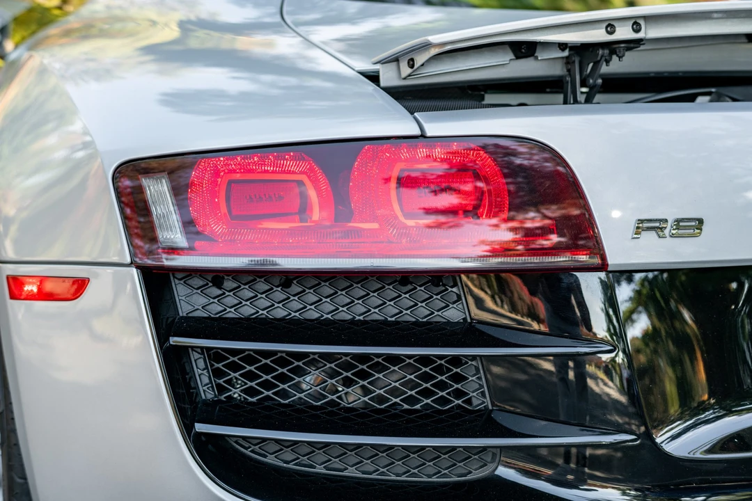 2009 Audi 42 R8 - Image 13 of 31