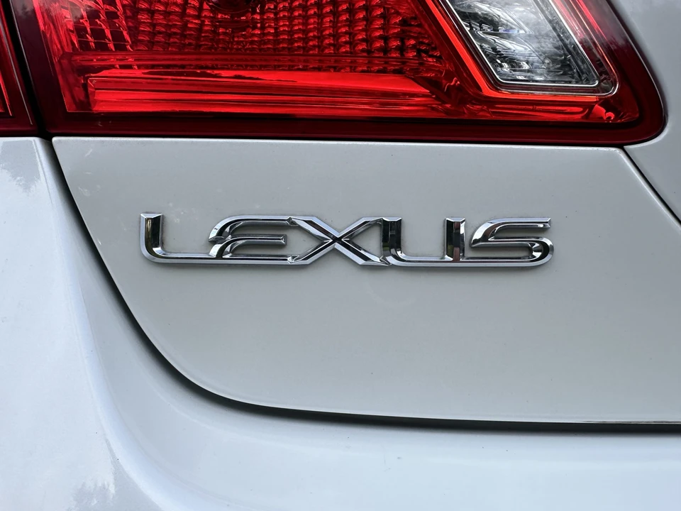 2009 Lexus ES 5th Gen - Image 26 of 31