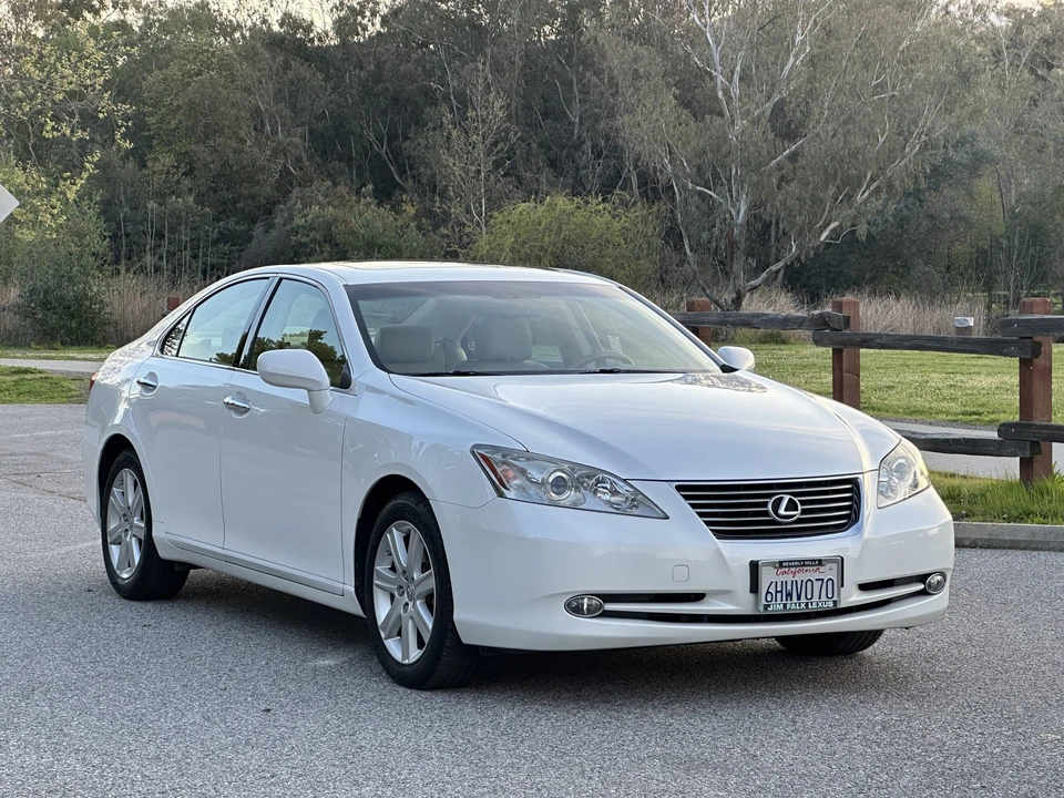 2009 Lexus ES 5th Gen - Image 5 of 31