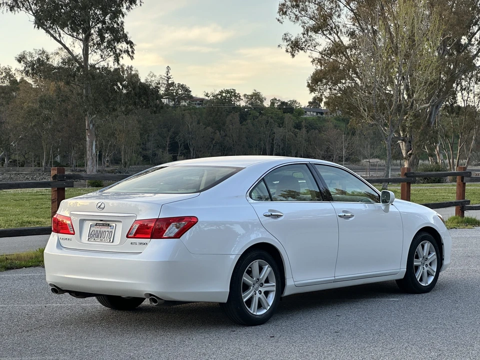 2009 Lexus ES 5th Gen - Image 7 of 31