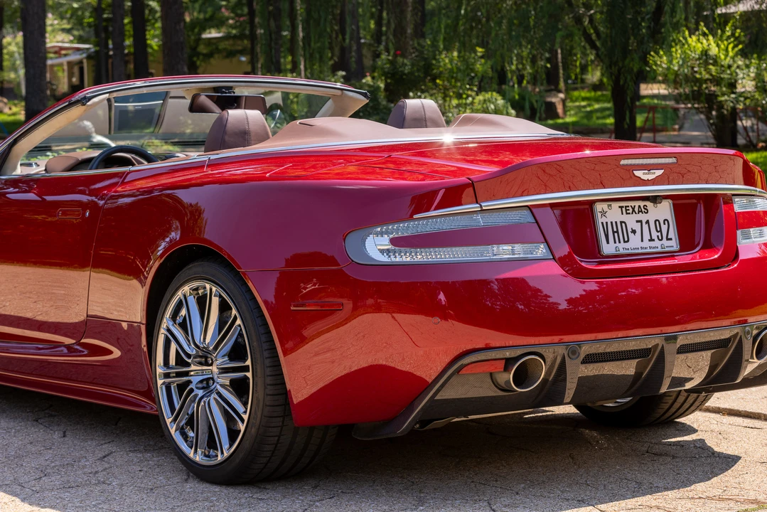 2010 Aston Martin DBS (2008-2012) - Image 15 of 31
