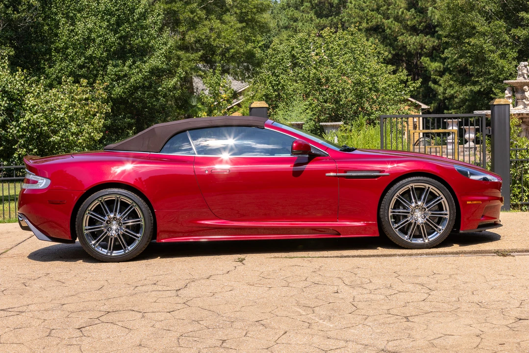 2010 Aston Martin DBS (2008-2012) - Image 11 of 31
