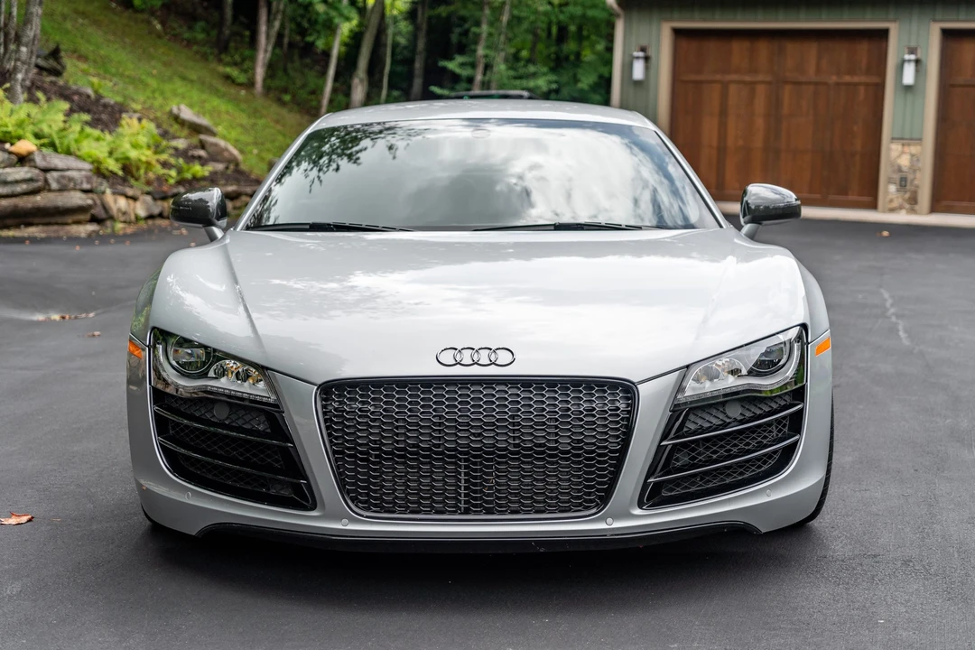 2010 Audi 42 R8 - Image 3 of 31