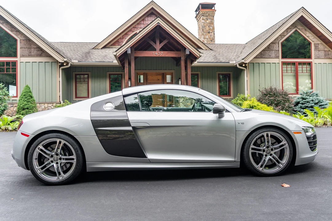 2010 Audi 42 R8 - Image 5 of 31