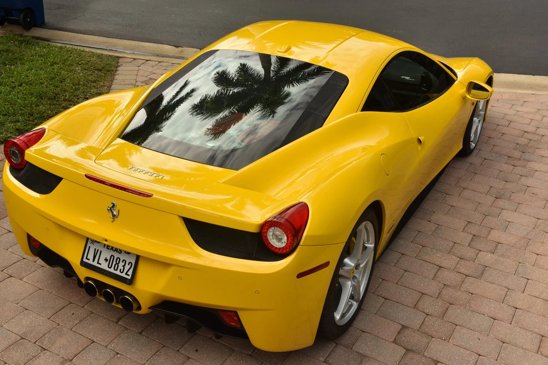 2010 Ferrari 458 Italia - Image 14 of 31