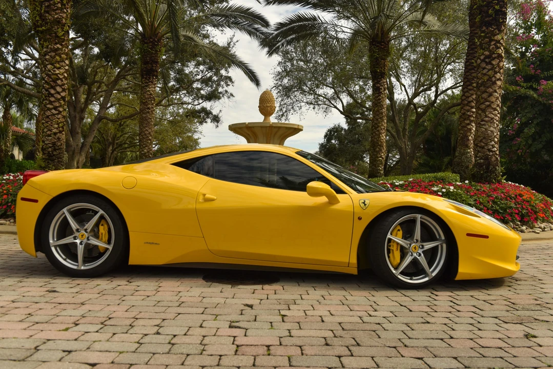 2010 Ferrari 458 Italia - Image 10 of 31