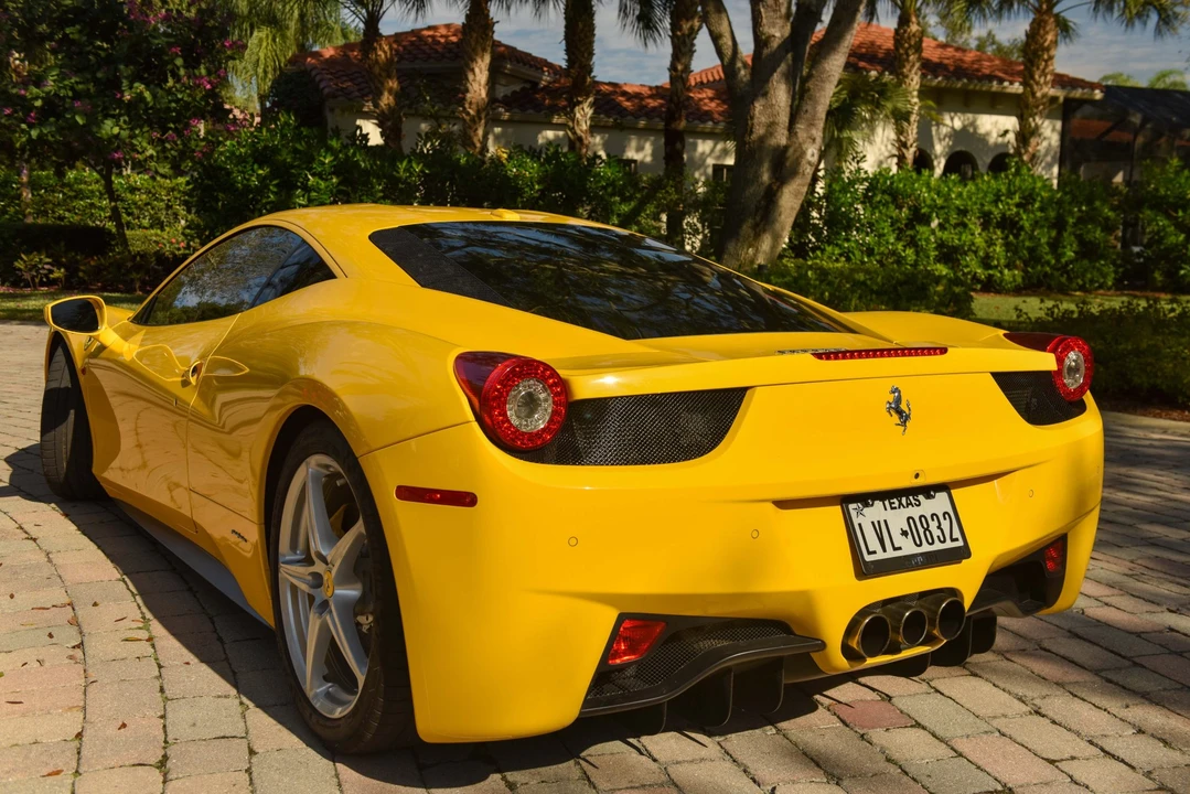 2010 Ferrari 458 Italia - Image 17 of 31