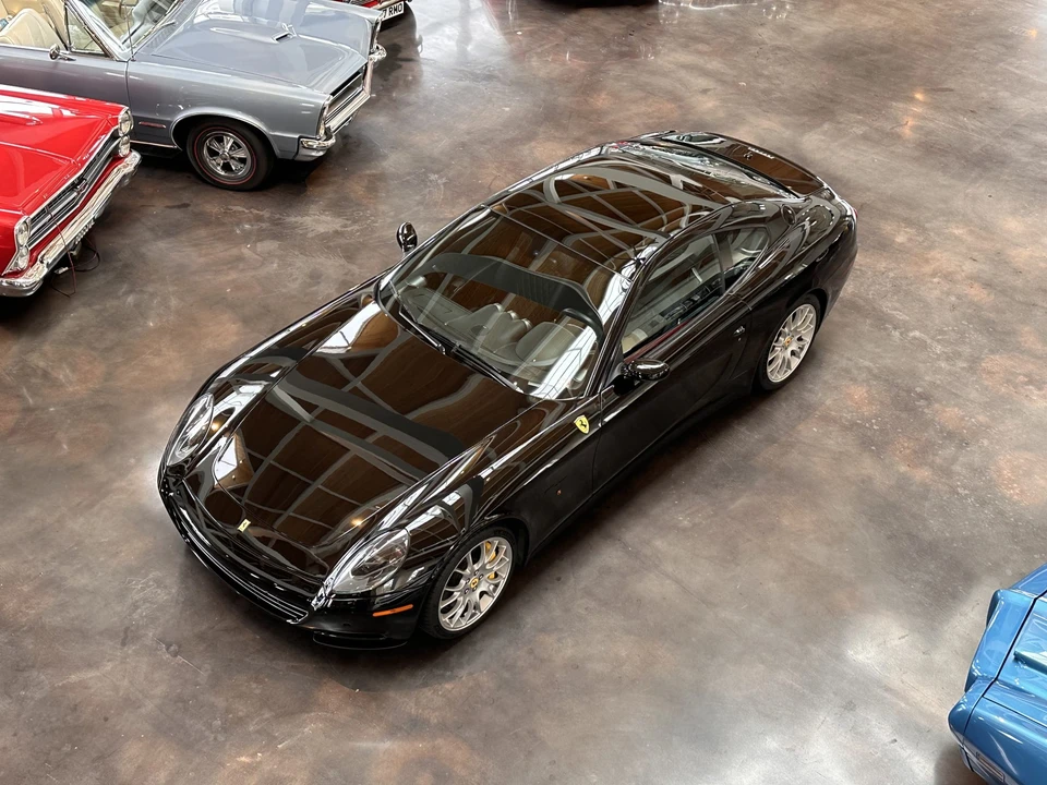 2010 Ferrari 612 - Image 26 of 31