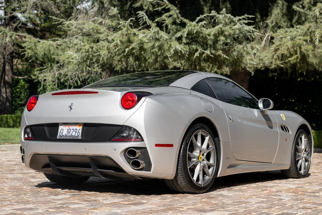 2010 Ferrari California - Image 6 of 31