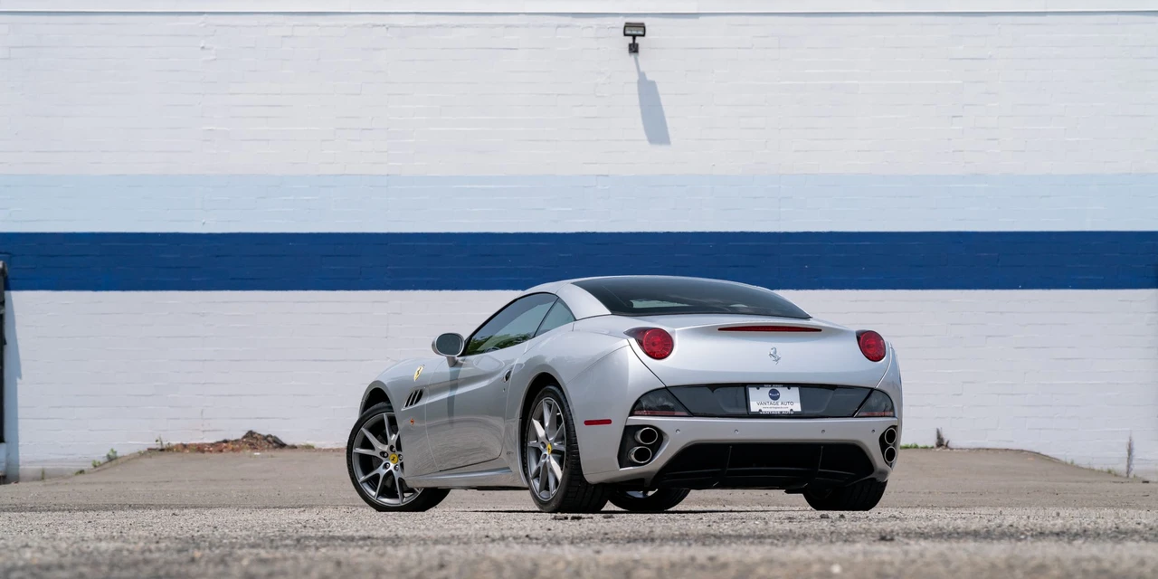 2010 Ferrari California - Image 5 of 31