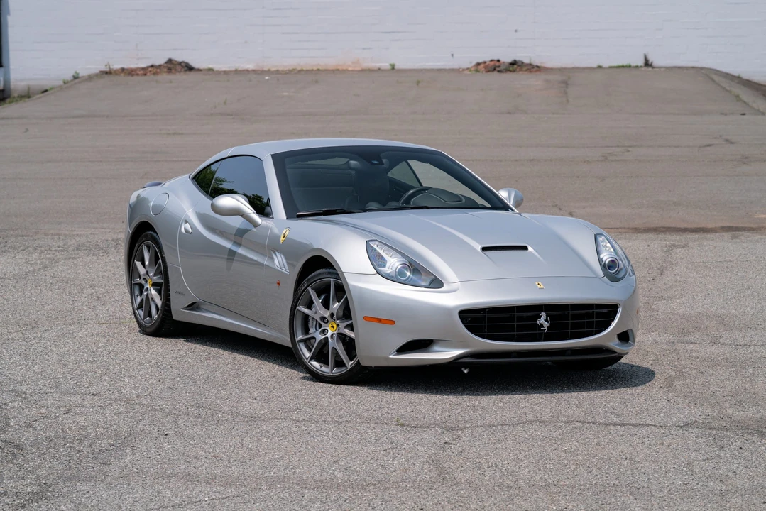 2010 Ferrari California - Image 28 of 31