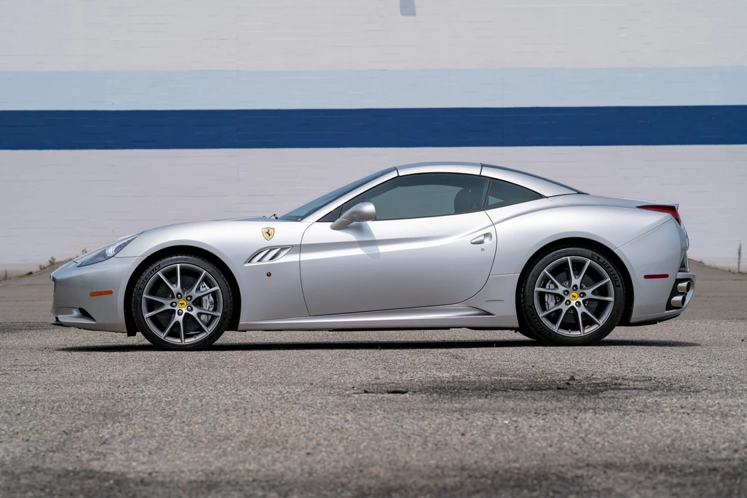 2010 Ferrari California - Image 16 of 31