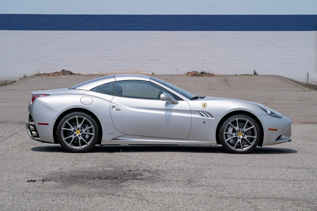 2010 Ferrari California - Image 26 of 31