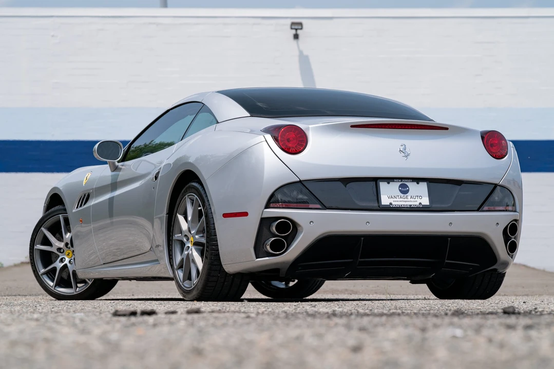 2010 Ferrari California - Image 20 of 31