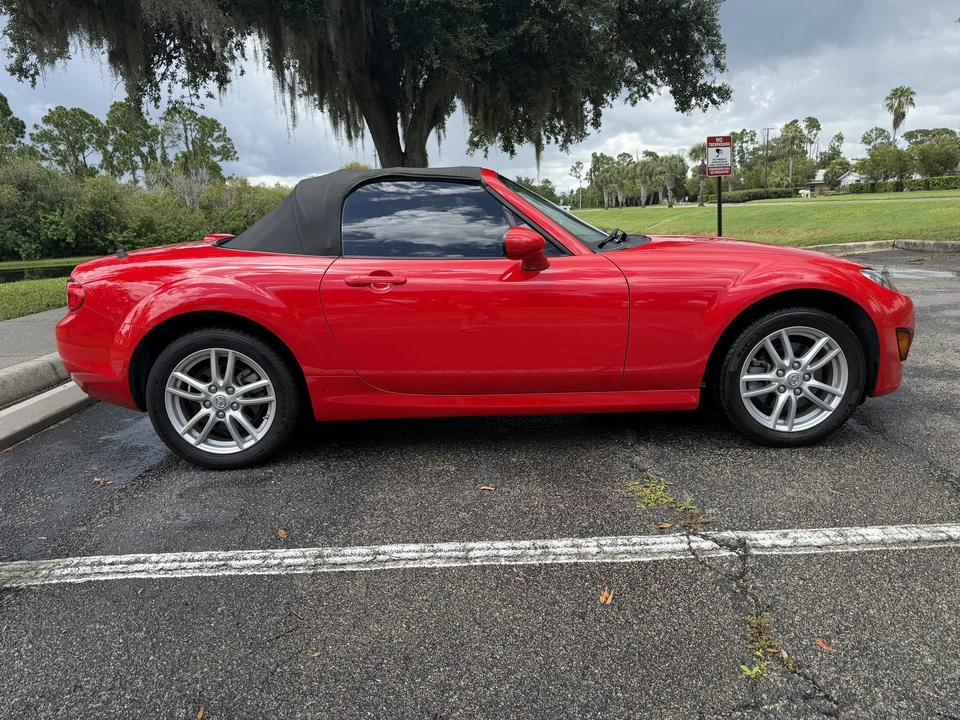 2010 Mazda NC MX-5 Miata - Image 5 of 31