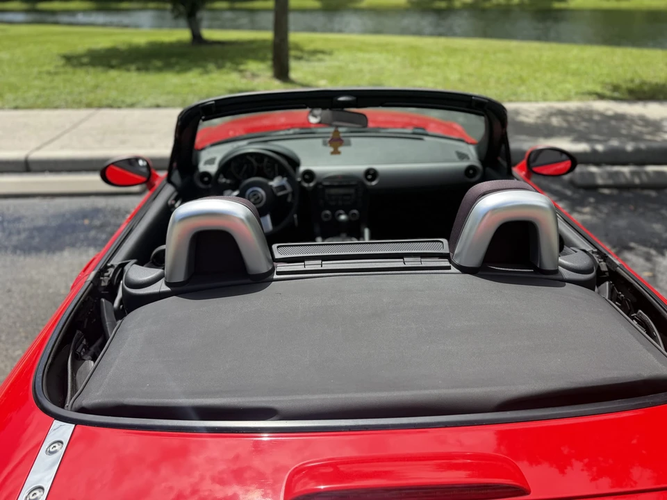 2010 Mazda NC MX-5 Miata - Image 18 of 31