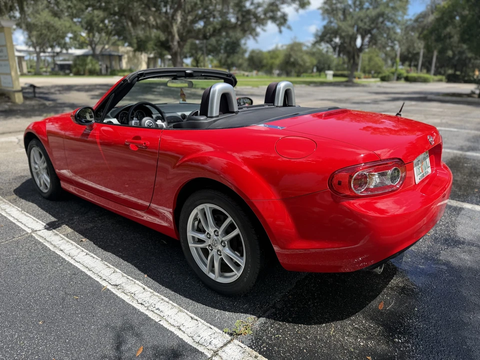 2010 Mazda NC MX-5 Miata - Image 14 of 31