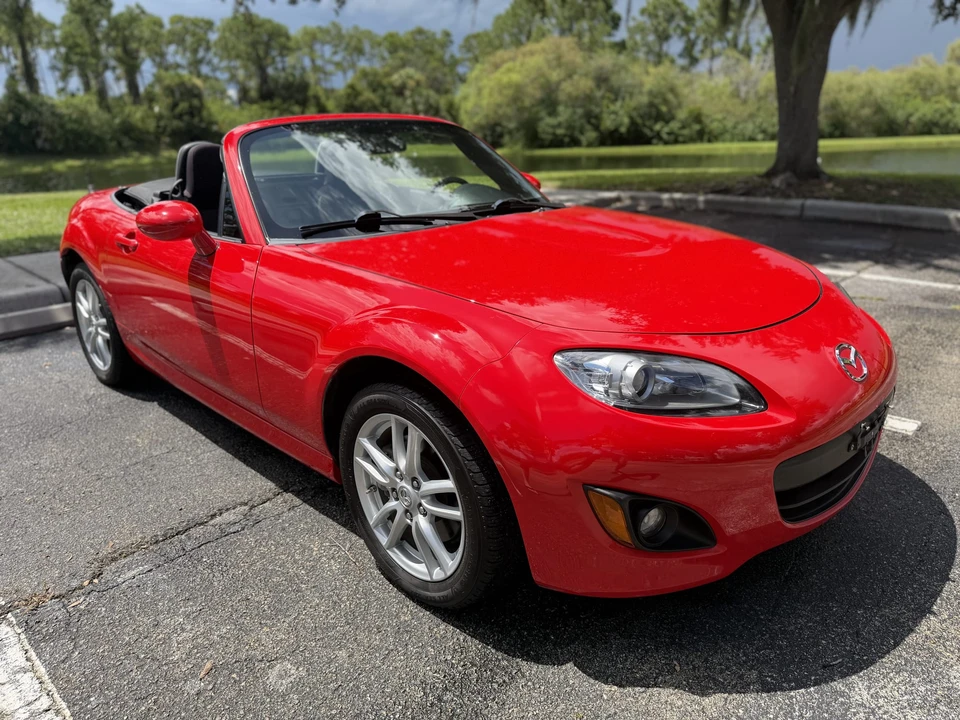 2010 Mazda NC MX-5 Miata - Image 11 of 31