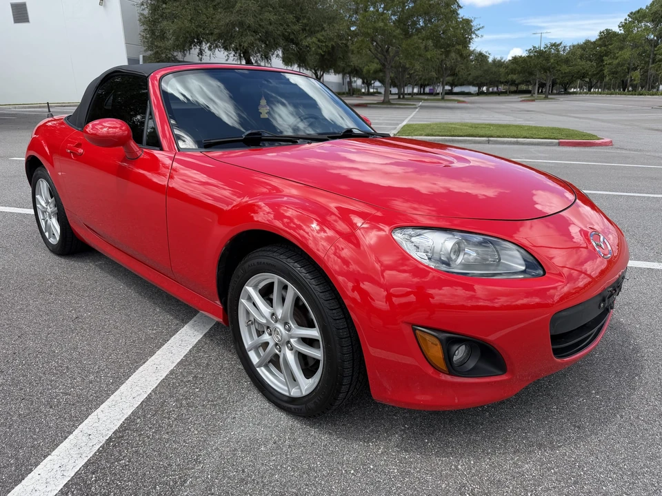2010 Mazda NC MX-5 Miata - Image 18 of 31