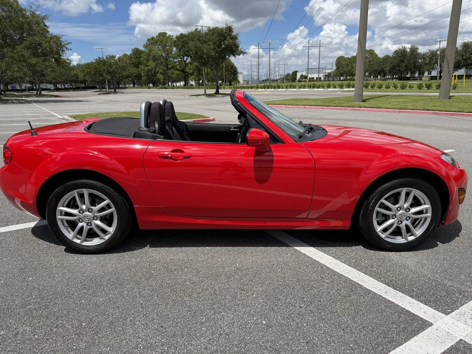 2010 Mazda NC MX-5 Miata - Image 8 of 31