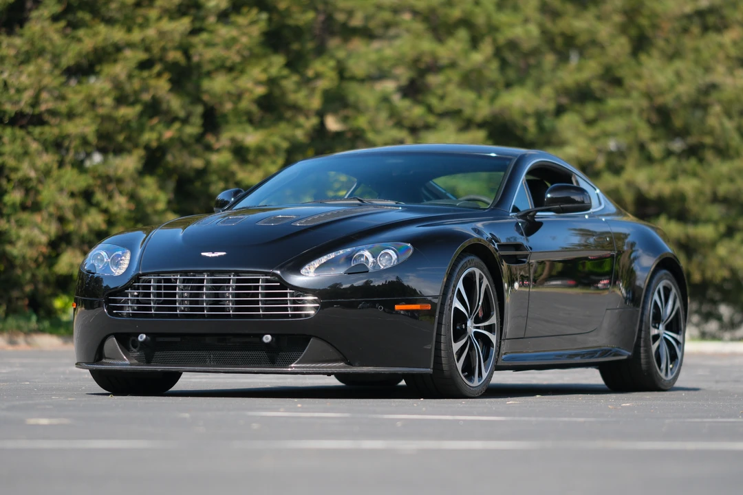 2011 Aston Martin V12 Vantage (2010-2018) - Image 4 of 31