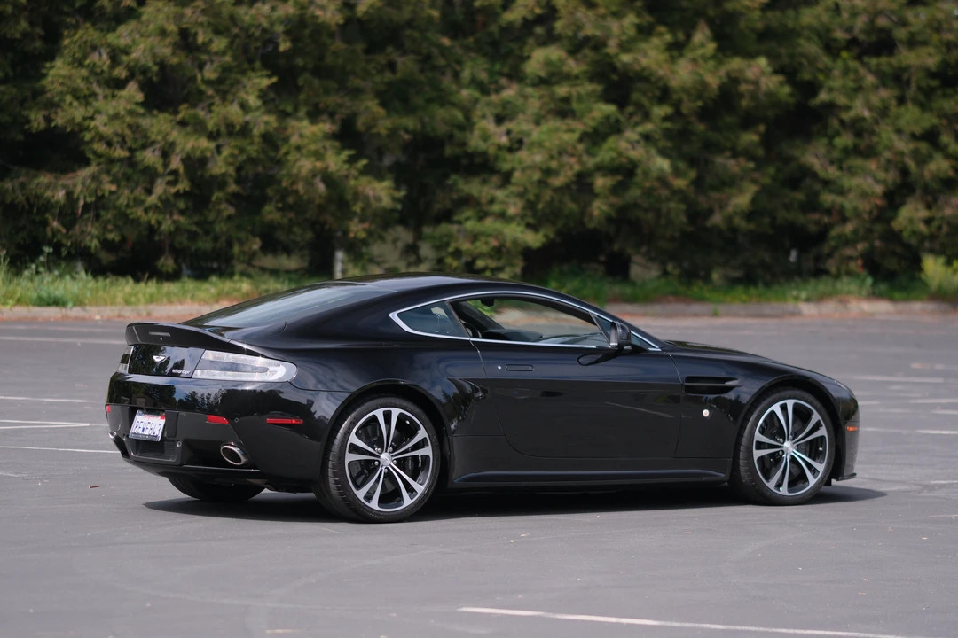 2011 Aston Martin V12 Vantage (2010-2018) - Image 11 of 31