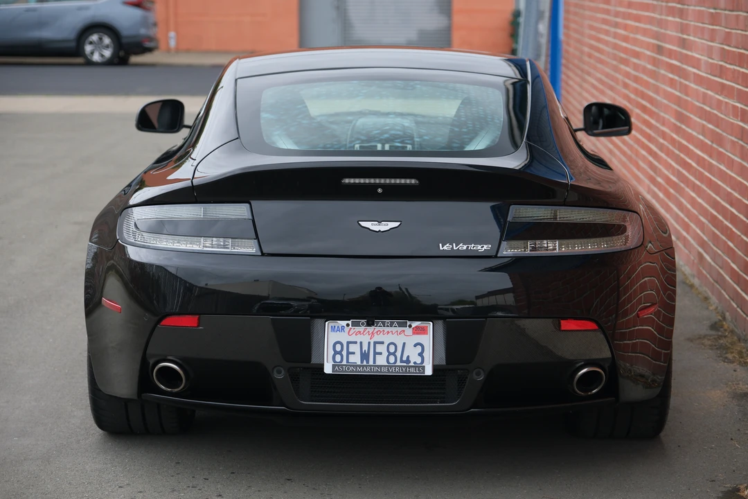 2011 Aston Martin V12 Vantage (2010-2018) - Image 23 of 31