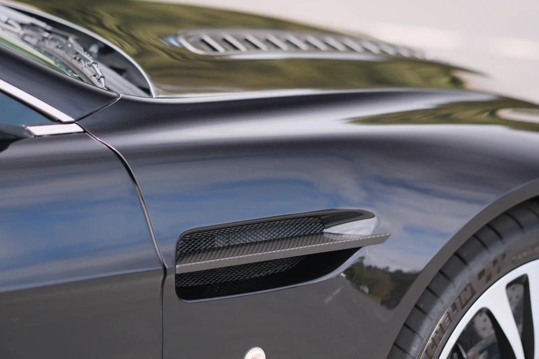 2011 Aston Martin V12 Vantage (2010-2018) - Image 30 of 31