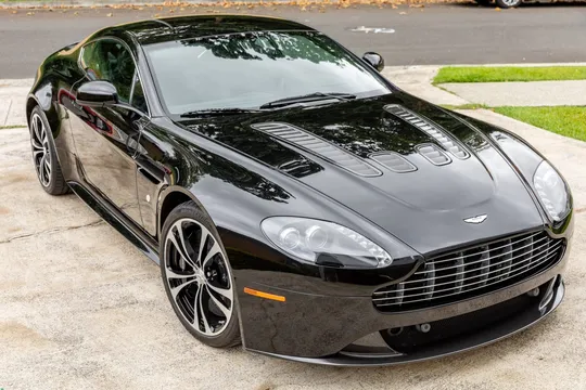 2011 Aston Martin V12 Vantage Carbon Black Edition