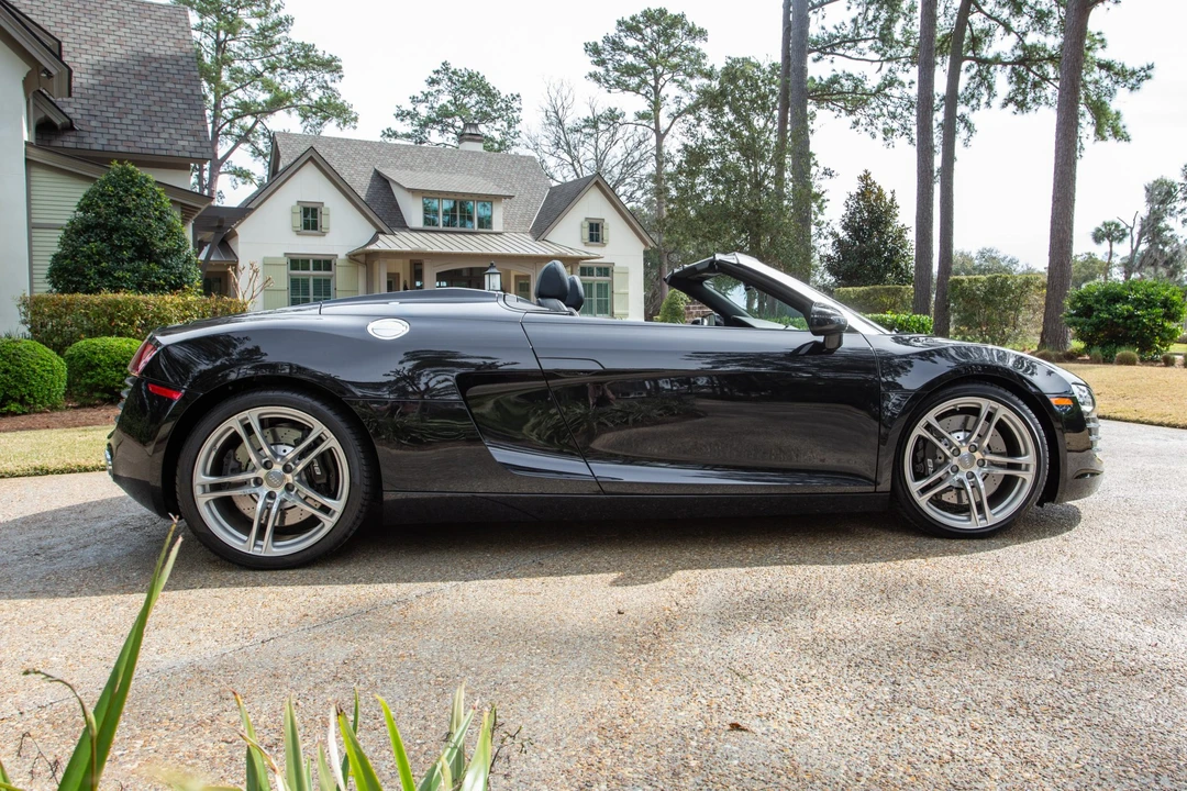2011 Audi 42 R8 - Image 4 of 31
