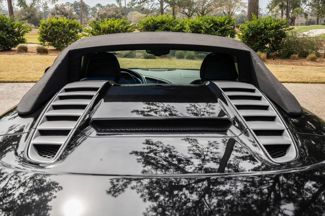 2011 Audi 42 R8 - Image 23 of 31