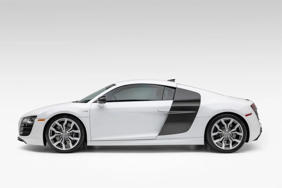2011 Audi 42 R8 - Image 7 of 31