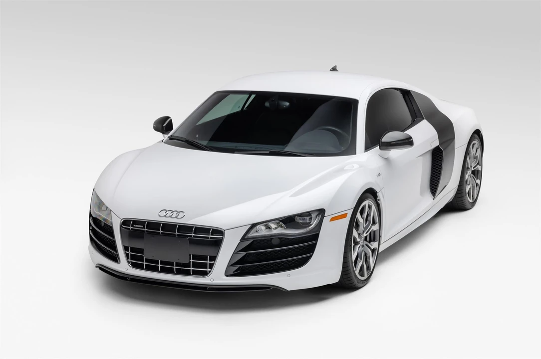 2011 Audi 42 R8 - Image 2 of 31