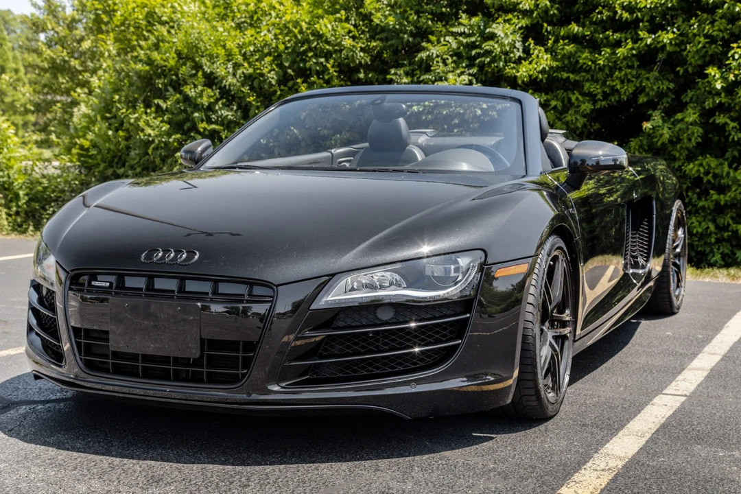 2011 Audi 42 R8 - Image 10 of 31