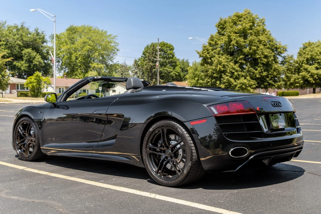 2011 Audi 42 R8 - Image 16 of 31