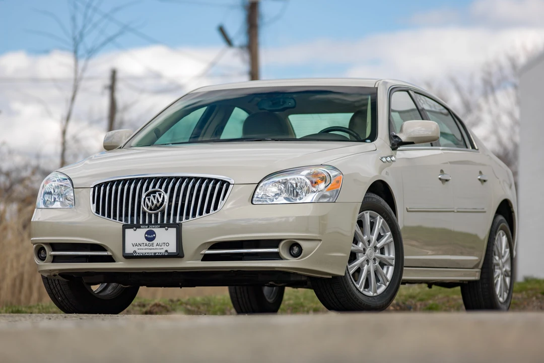 2011 Buick Lucerne - Image 5 of 31
