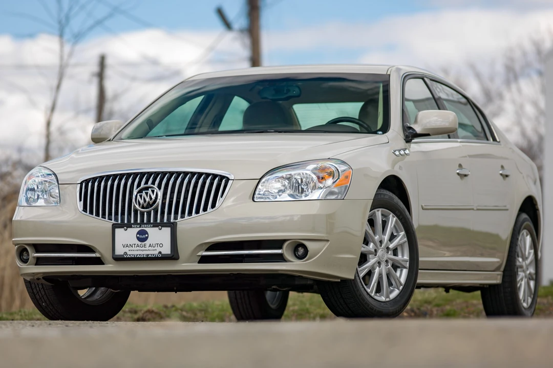 2011 Buick Lucerne - Image 6 of 31