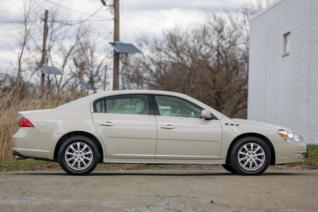 2011 Buick Lucerne - Image 22 of 31