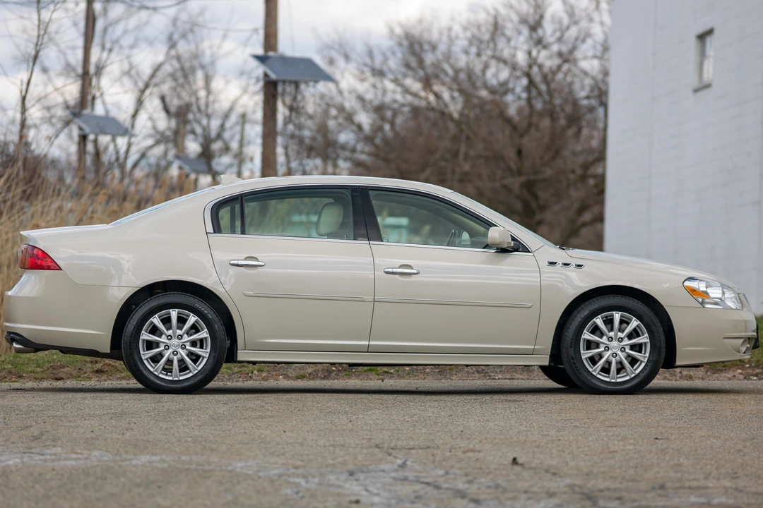 2011 Buick Lucerne - Image 21 of 31