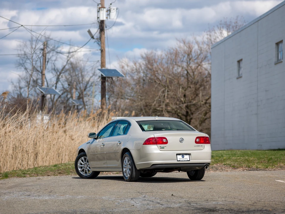 2011 Buick Lucerne - Image 14 of 31