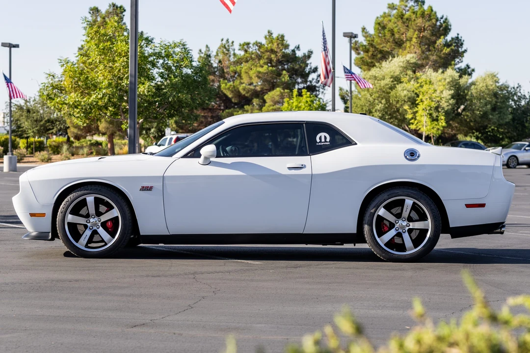 2011 Dodge Challenger SRT8 & 392 3rd Gen - Image 10 of 31