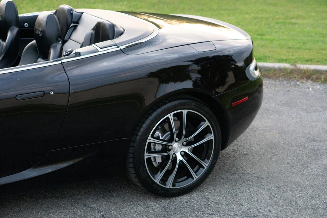 2012 Aston Martin DB9 - Image 26 of 31