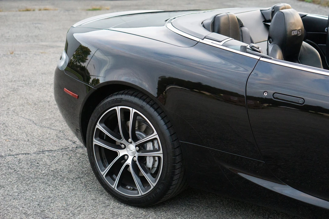 2012 Aston Martin DB9 - Image 19 of 31